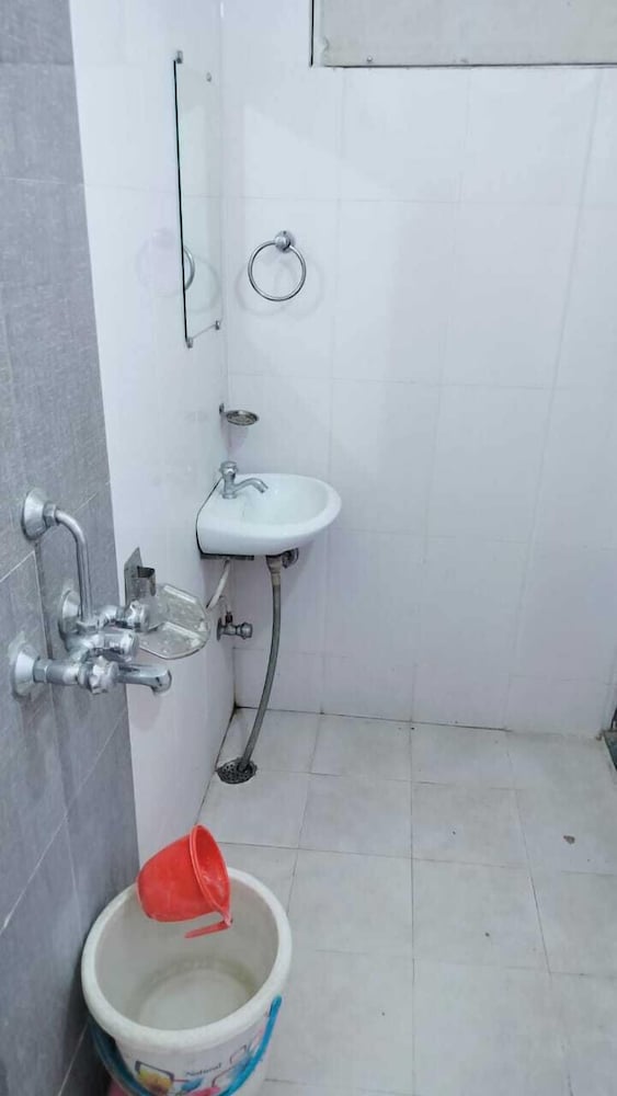 Hotel Utsav Residency 35/37