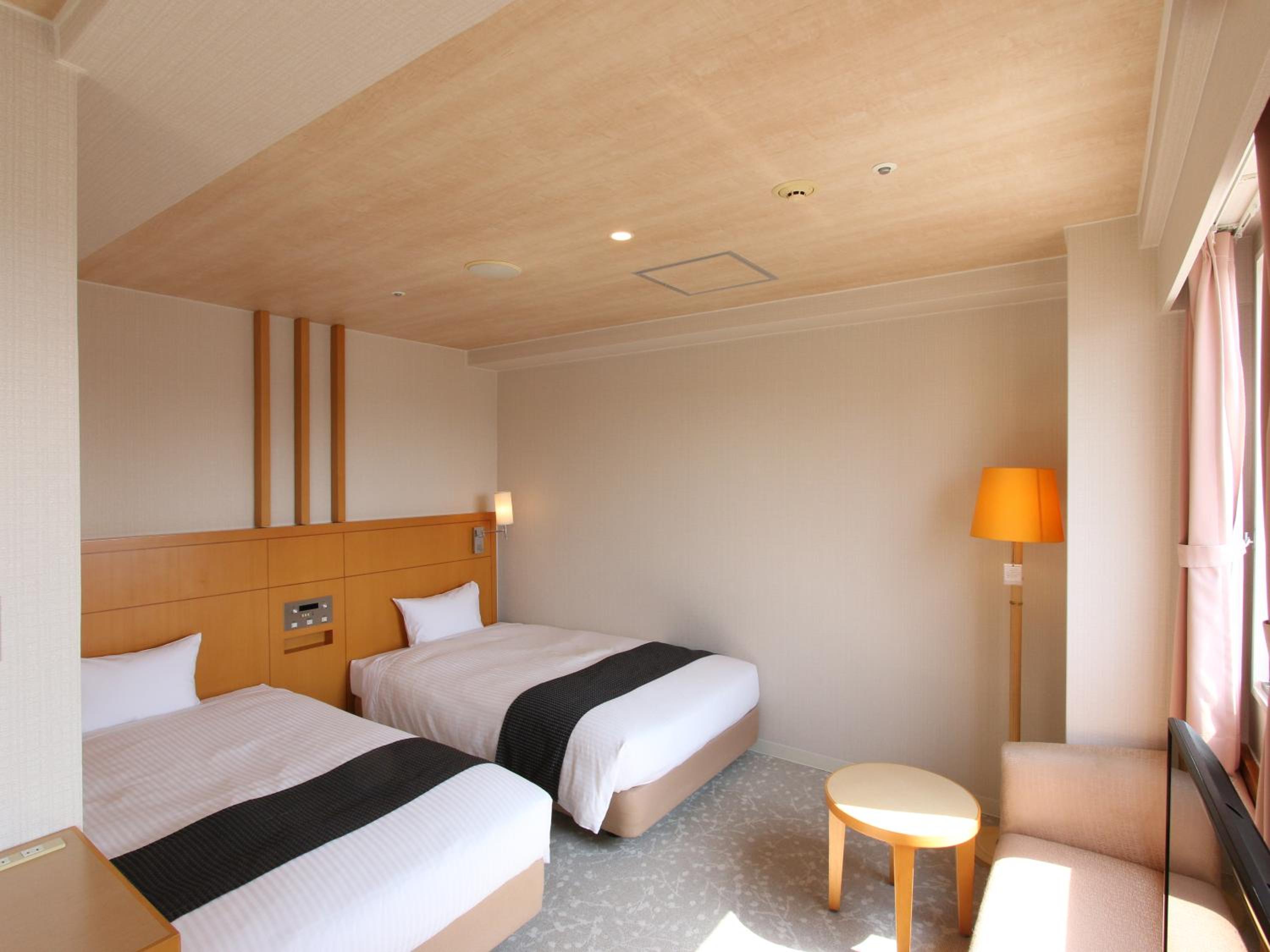 Standard, Twin Beds, Smoking