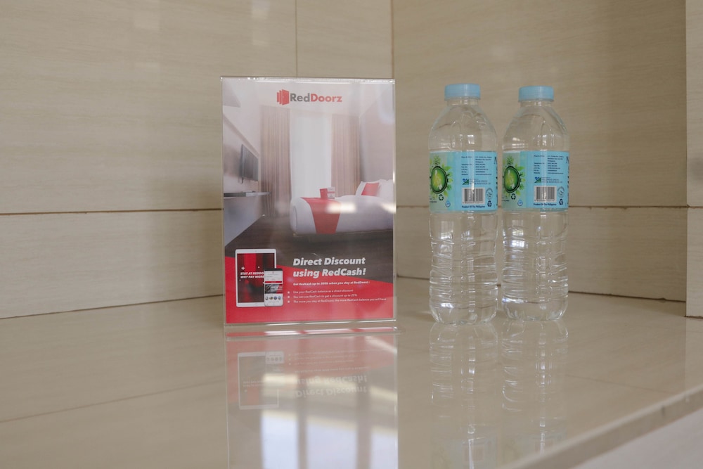 RedDoorz at Grand Apartelle Hernan Cortes Cebu 19/38