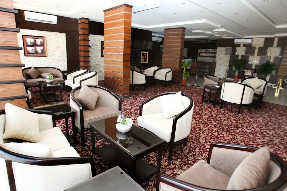 ريست نايت للأجنحة الفندقية النفل(Rest Night Serviced Apartments - AL Nafal) 48/72