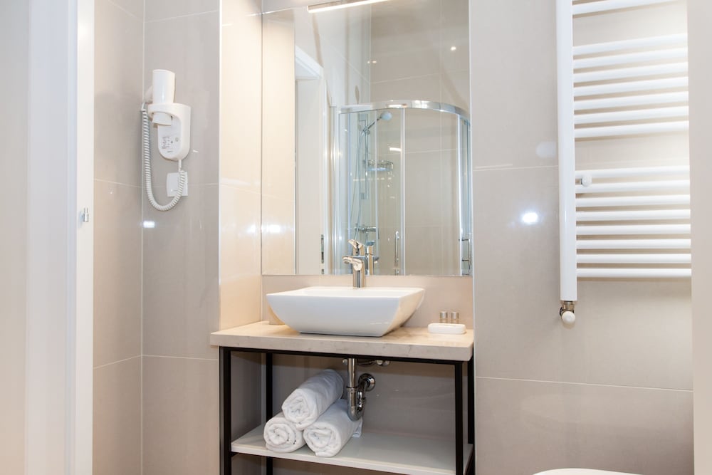 Loox Serviced Apartments Hatzova 30/33