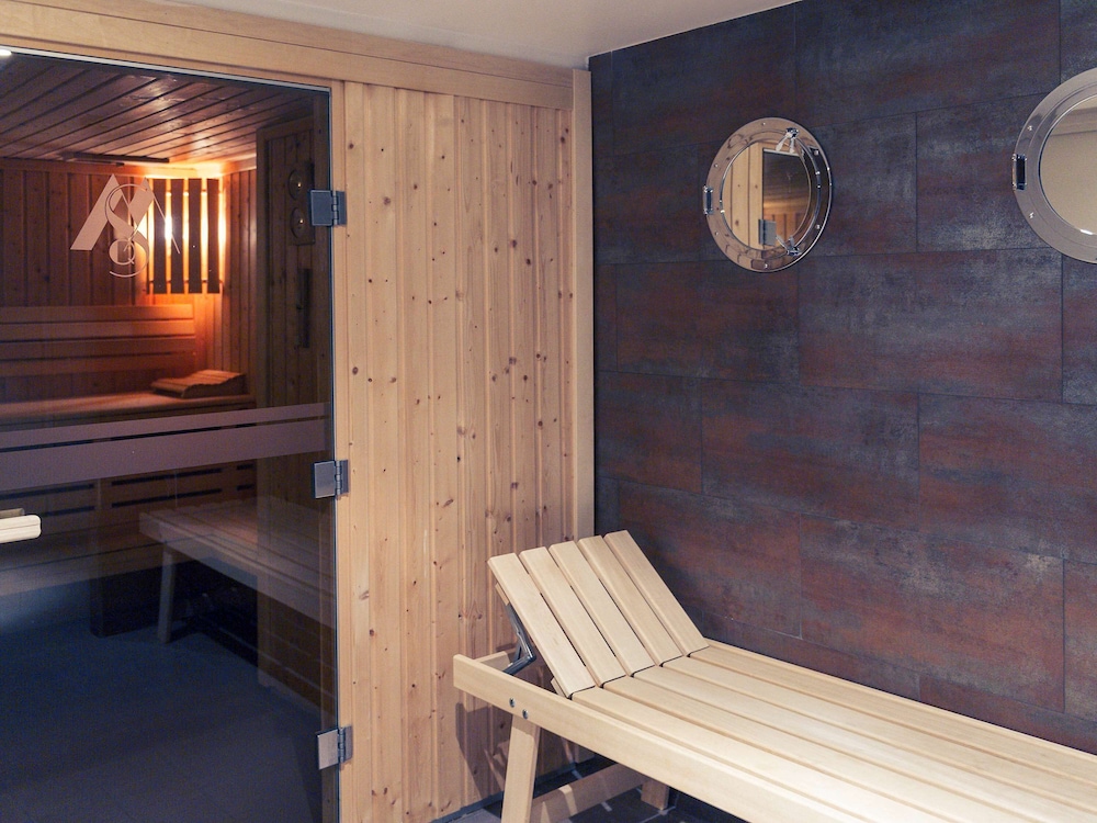 Mercure Maurepas Saint Quentin 34/70