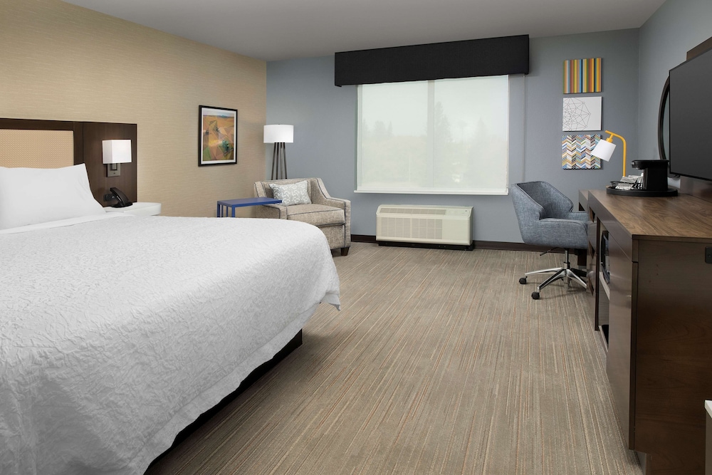 Hampton Inn Warroad 15/53