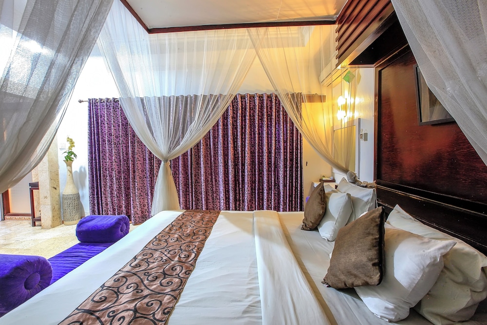 Lavender Villa And Spa 12/40