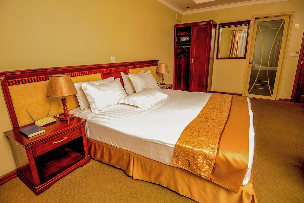 Hill View Hotel &amp; Apartments 13/49