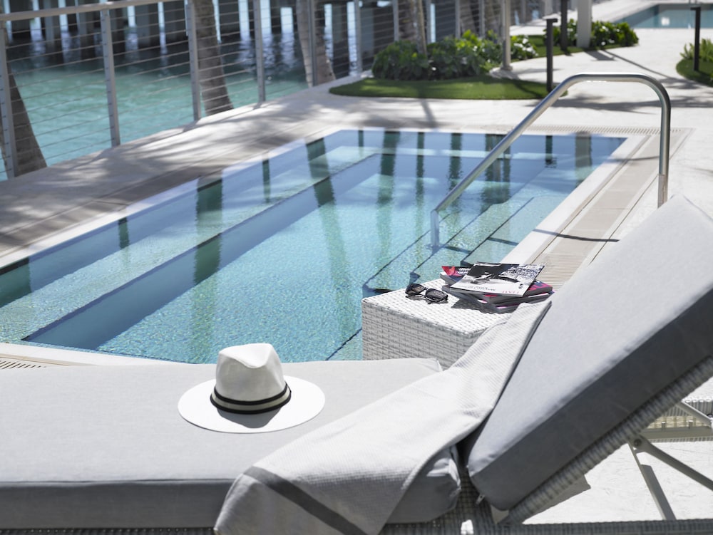 Grand Beach Hotel Bay Harbor 36/64