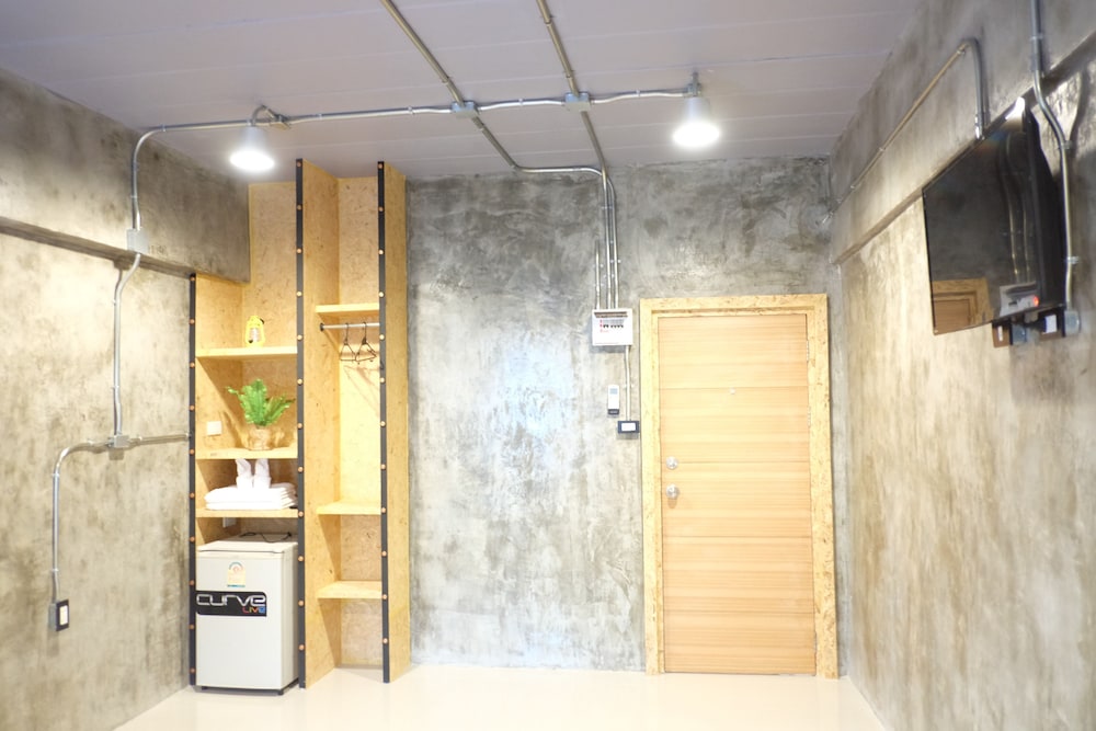 Area 69 Don Muang Maison 9/23