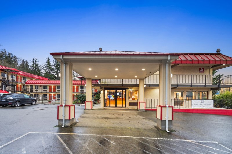 Inn at Lake Washington By OYO I-405 7/27