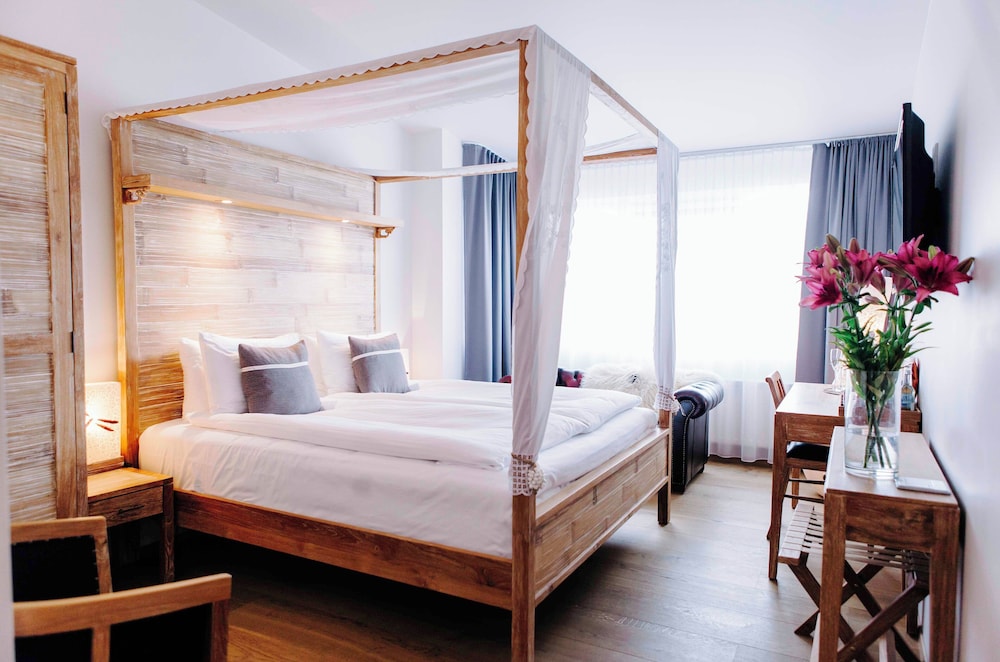 Hotel Eyja 15/63