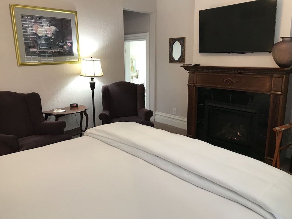 Napa Inn 19/50