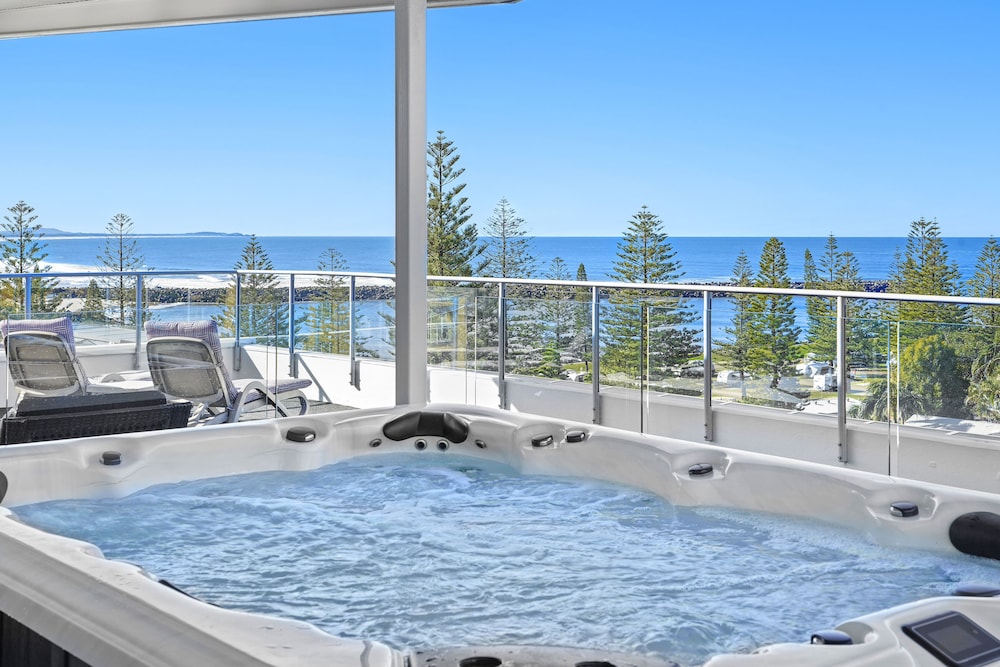 MACQUARIE WATERS BOUTIQUE APARTMENT HOTEL 12/26