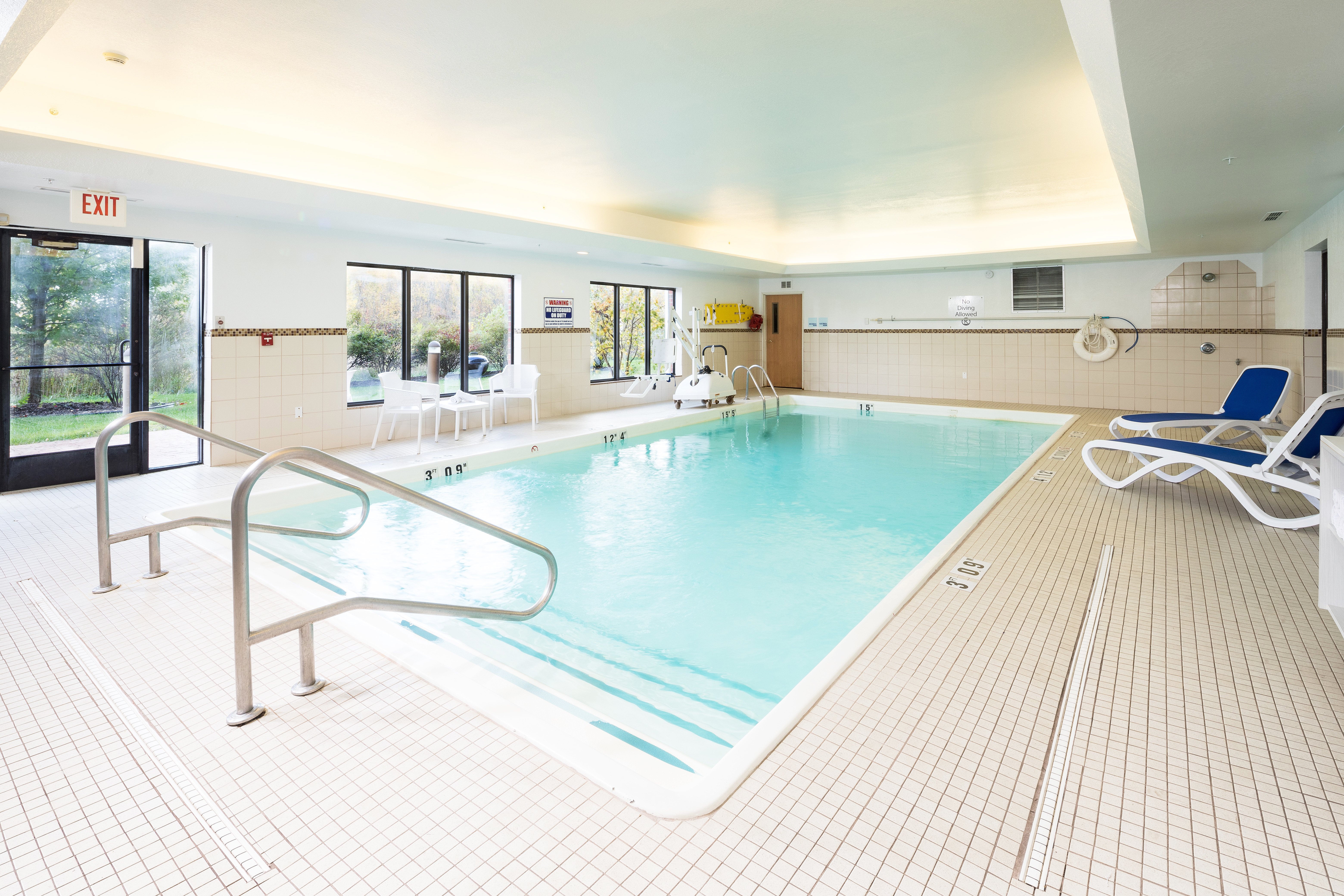 Holiday Inn Express Hotel Suites Grand Blanc 28/46