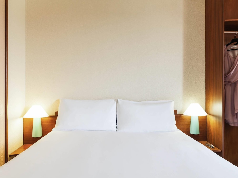 ibis Douala 22/65