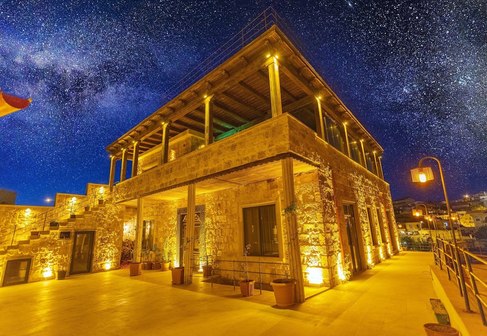 Megaron Cave Hotel 2/46