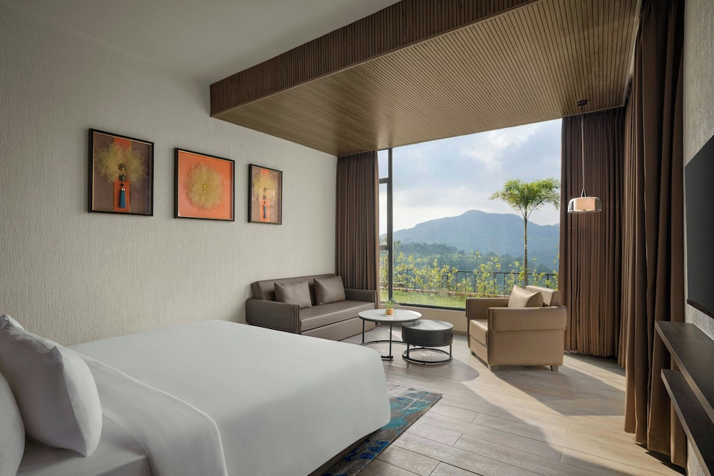 The Fern Heaven on The Hills, Hatgad-Saputara 18/60