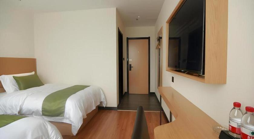 Green Tree Inn ZhiXuan Hotel (Nanning Wuxu International Airport Branch) 35/49