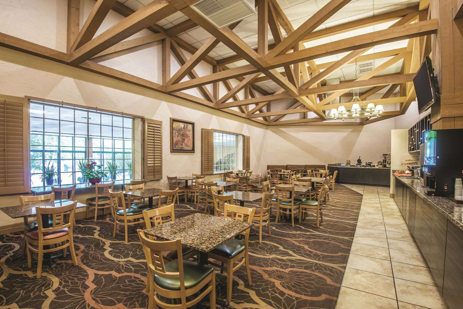 La Quinta Inn & Suites by Wyndham Silverthorne - Summit Co 14/20
