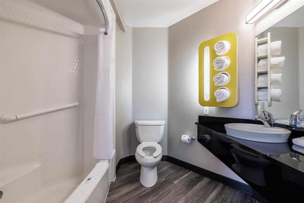 Motel6 Missoula, MT 63/65