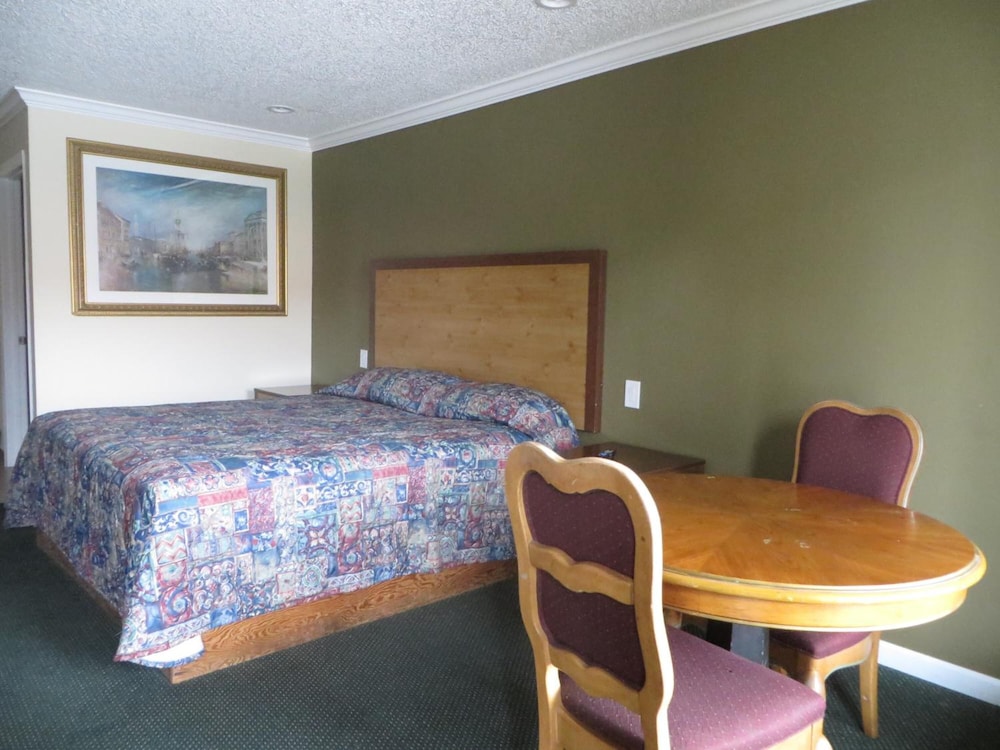 National Inn Garden Grove 49/60