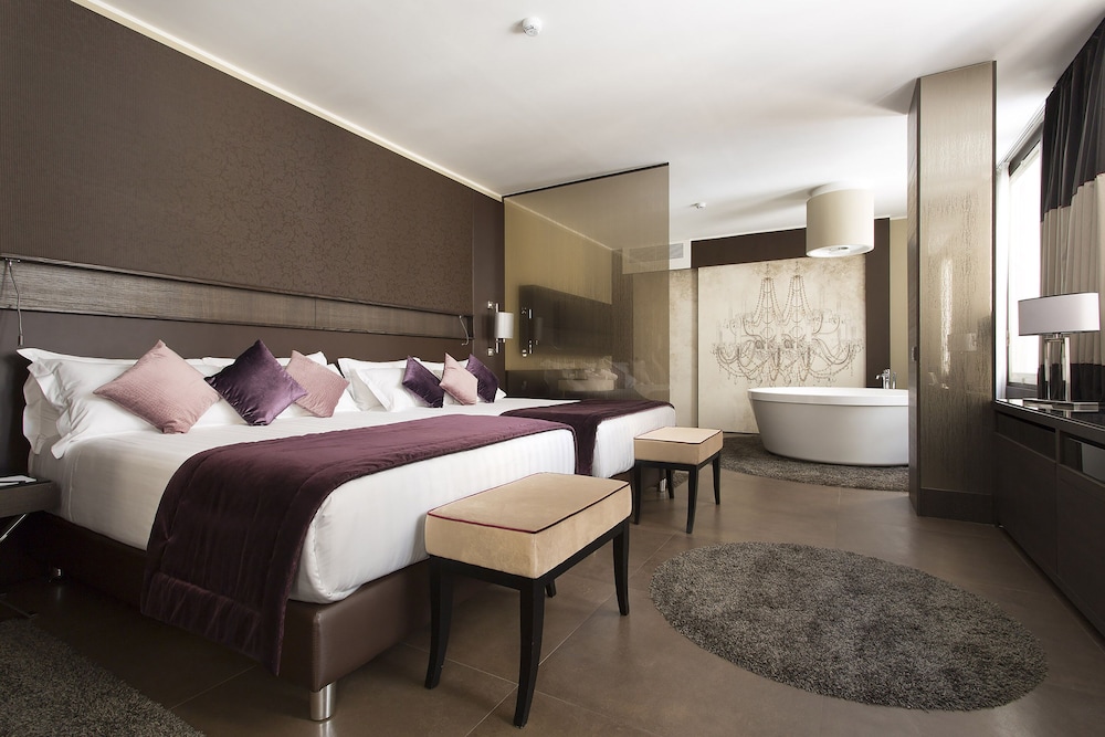 Room at Rome Life Hotel, ROME
