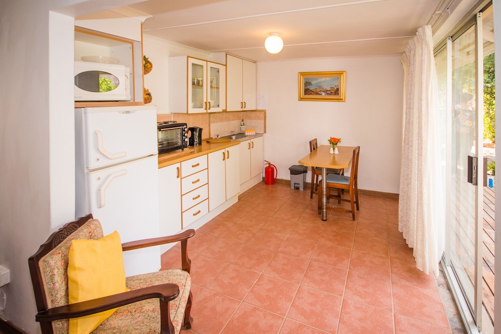 Homestead B & B 25/50