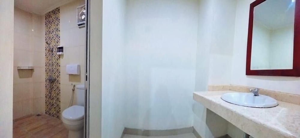 Satya Graha Hotel 34/79
