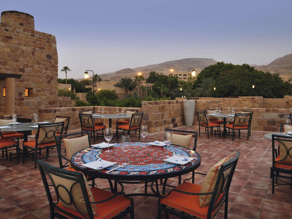 Movenpick Resort and Spa Dead Sea 56/75