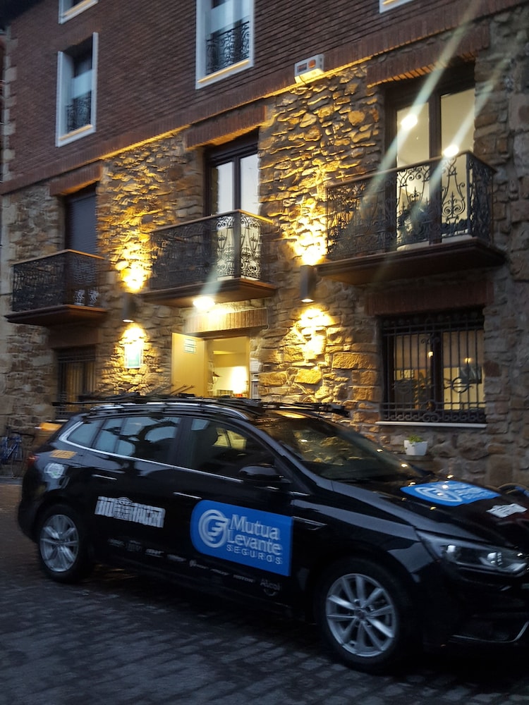Petit Hotel Goierri 33/43
