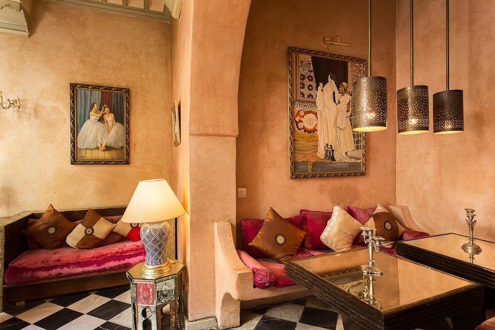 Riad Moullaoud 35/50