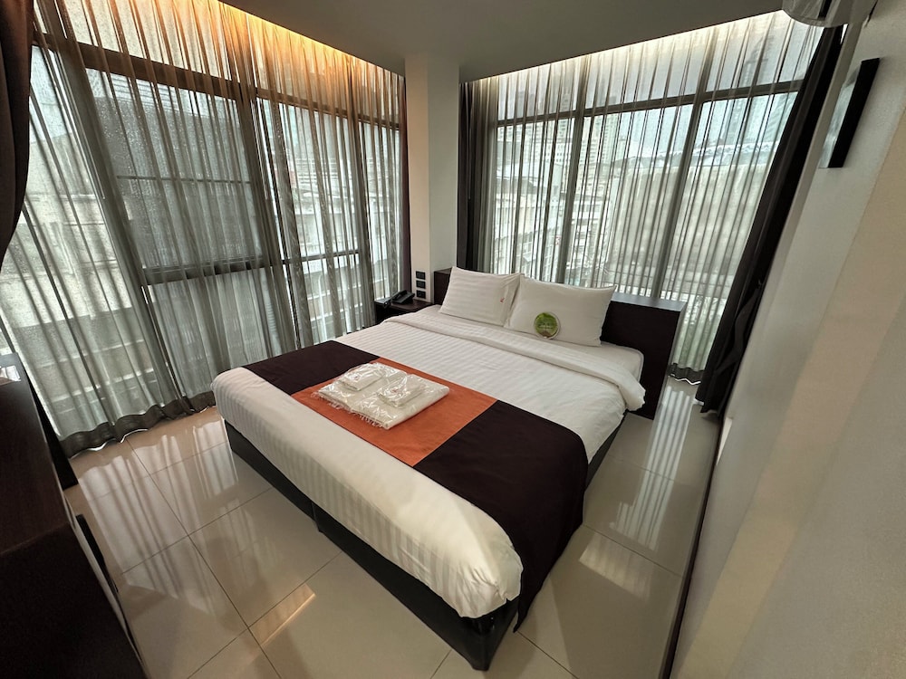Collection O The Bangkok Airport Link Suite 34/56