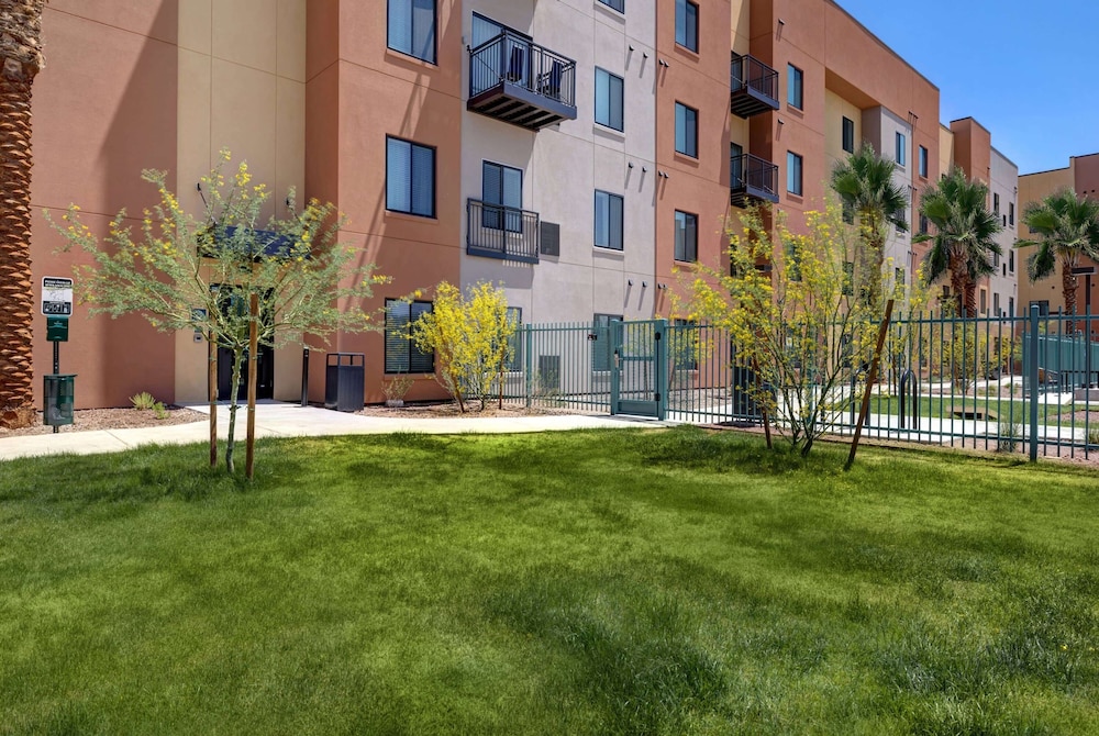WaterWalk Extended Stay by Wyndham Phoenix - N. Happy Valley 33/41