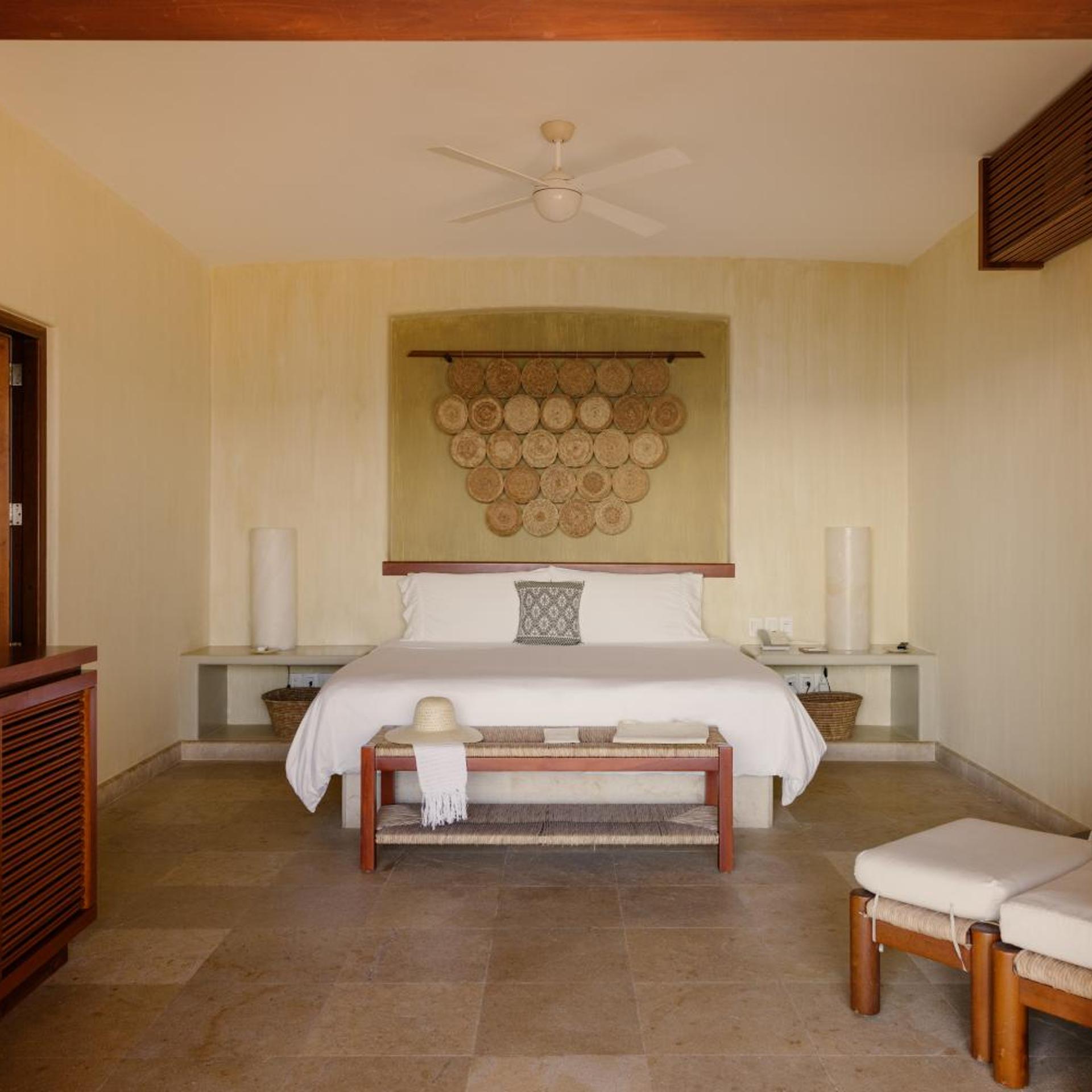 Suite, Ocean Front, Cliff Side
