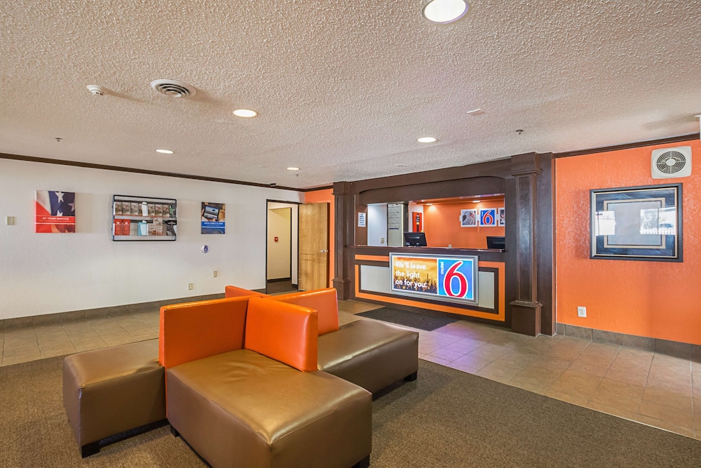 Motel6 Waterloo, IA - Crossroads Mall - Cedar Falls 38/49