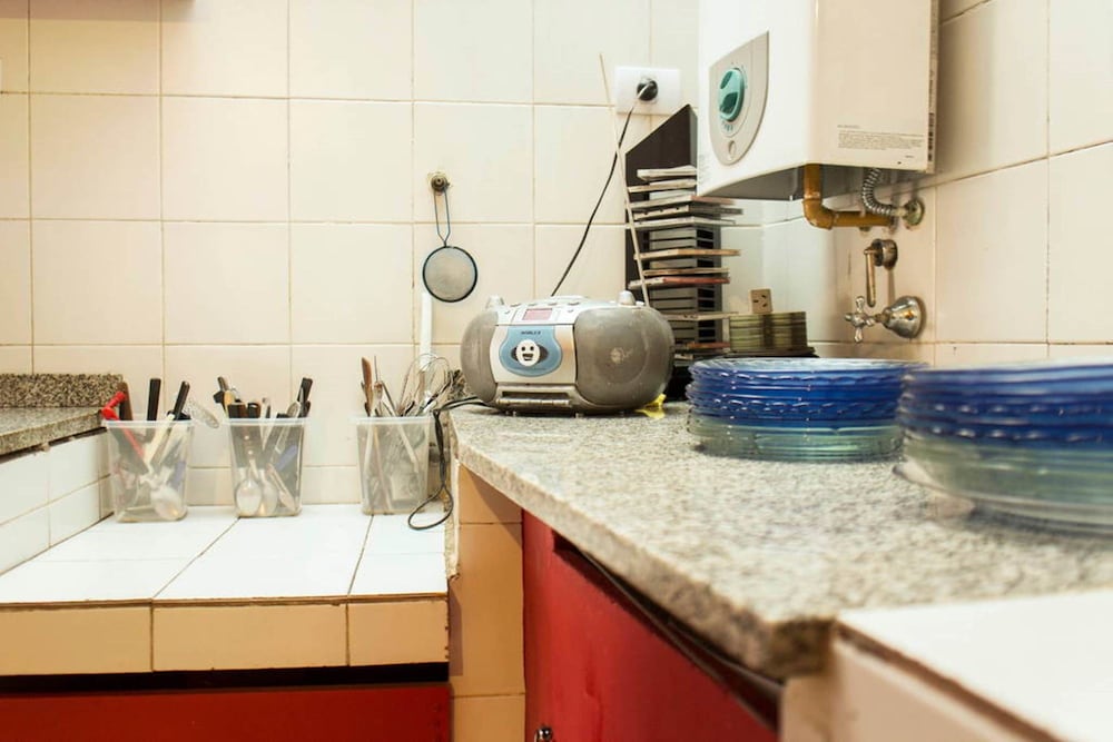 Play Hostel Soho 50/50