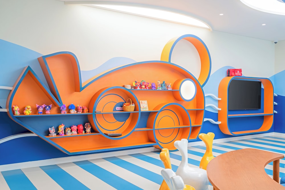 Wyndham Garden Sonasea Van Don 42/50