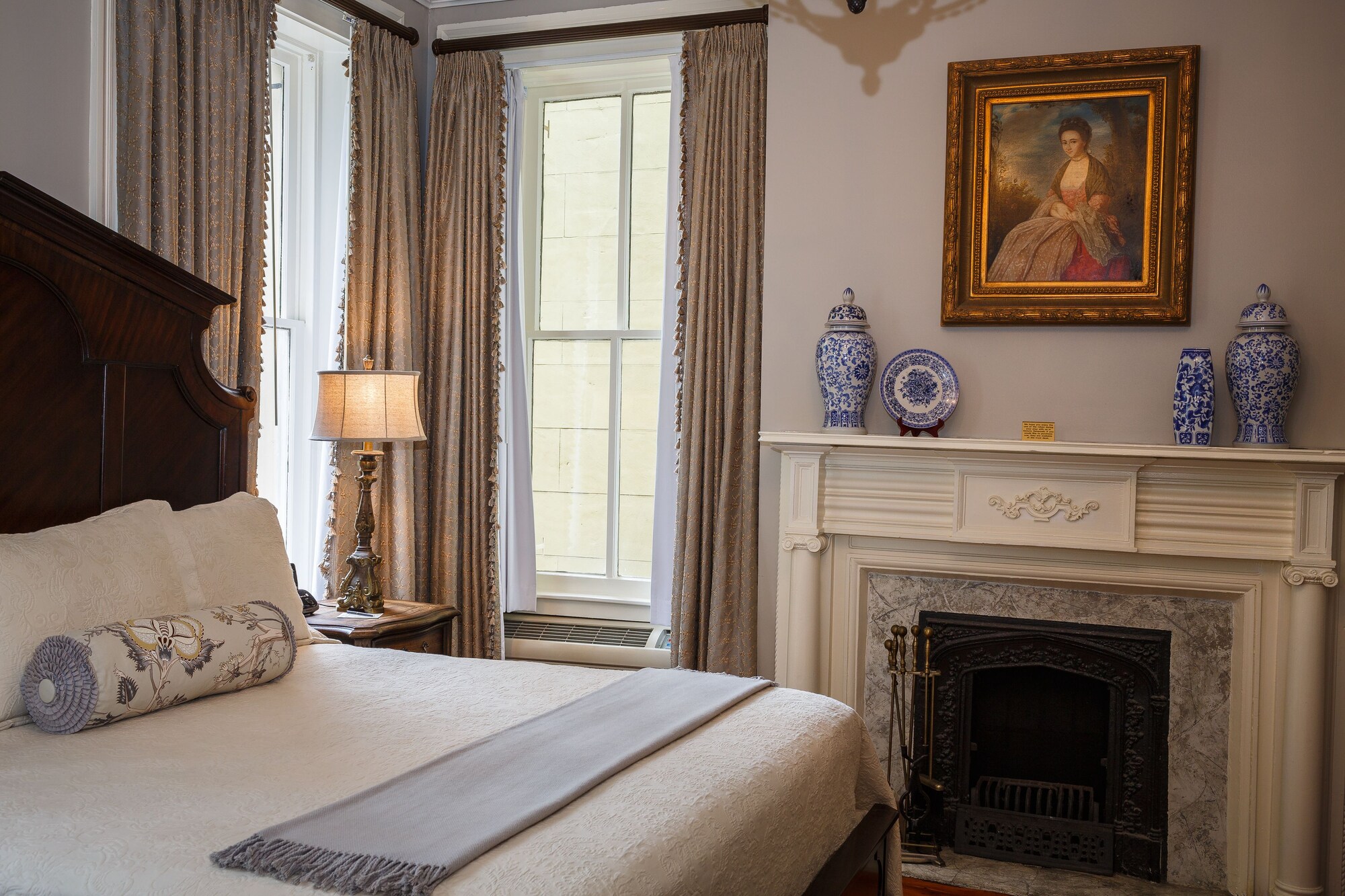 Luxury, King Bed, Main House