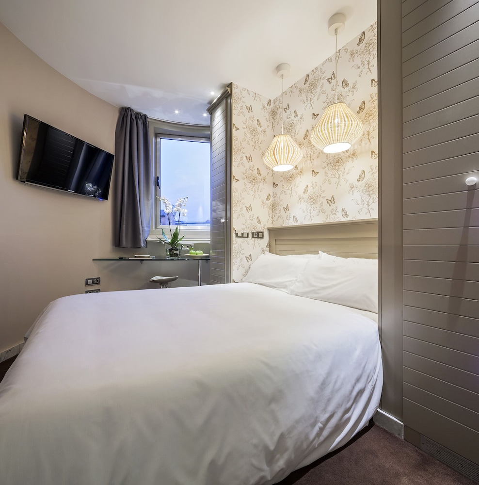 CLASSIC, SINGLE, DOUBLE BED