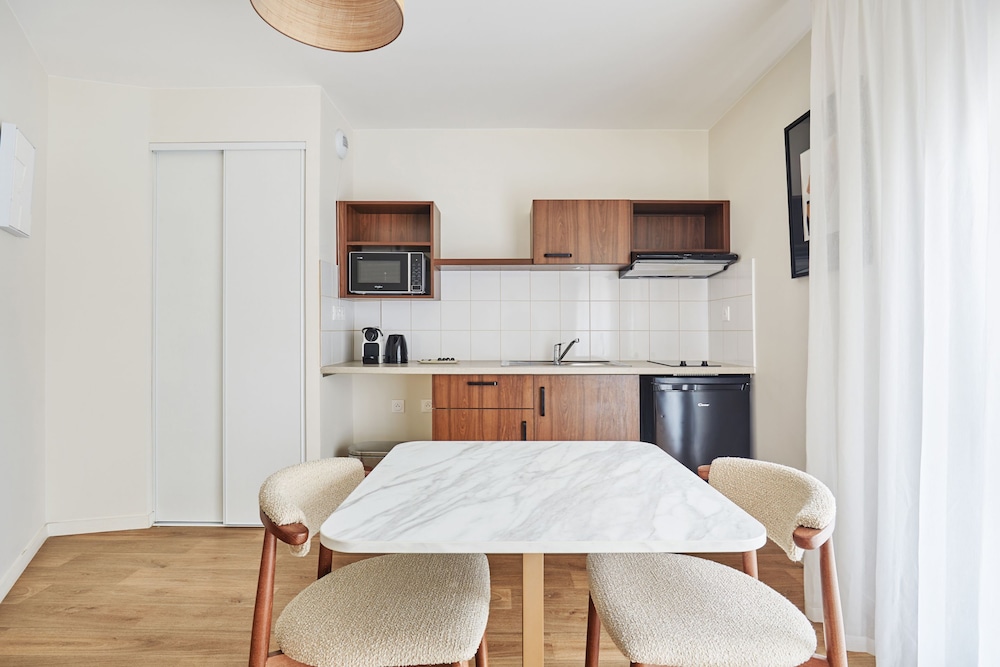 Appart Hotel Paris Levallois Maurice Ravel 13/50