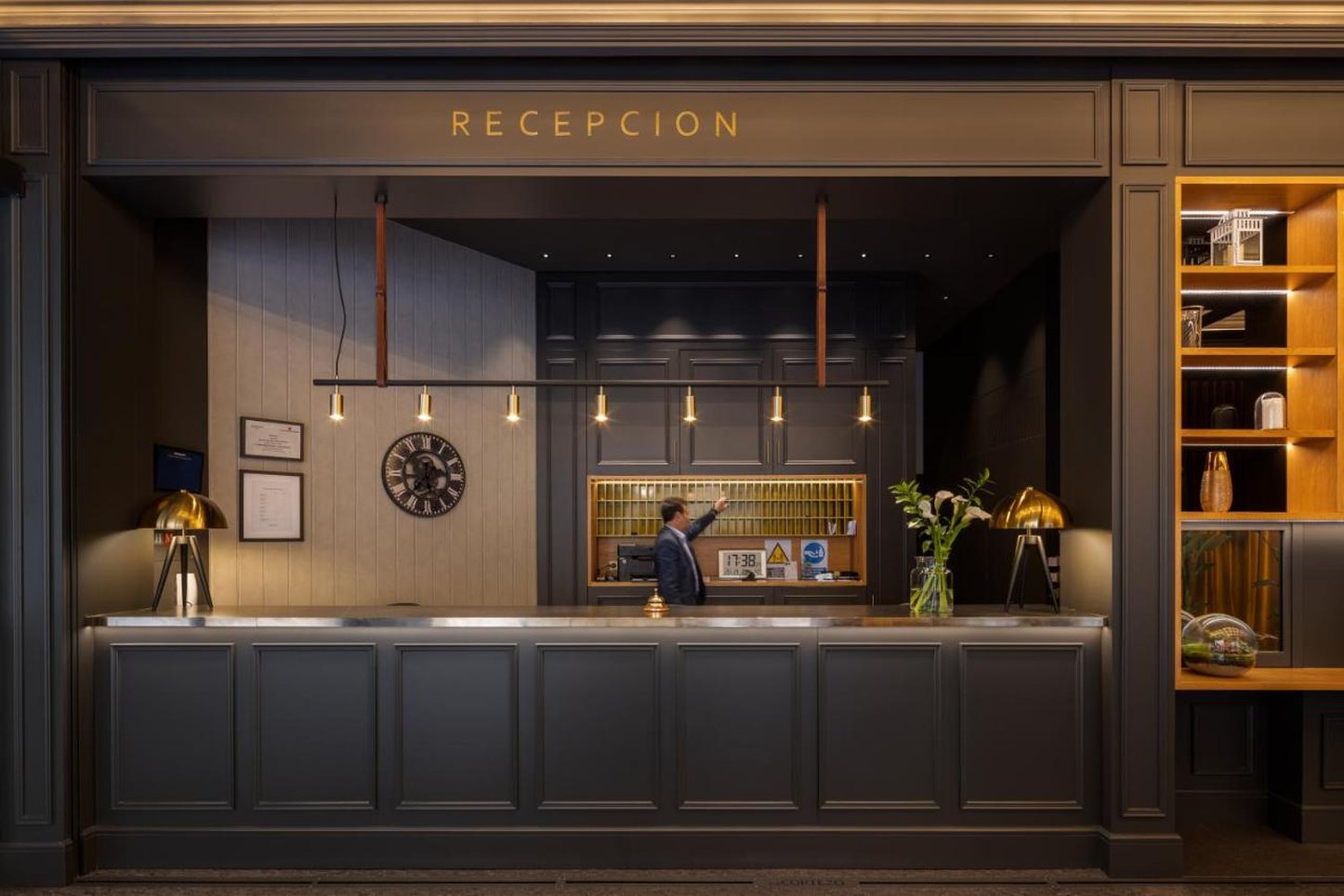 Hotel Cortezo 10/80