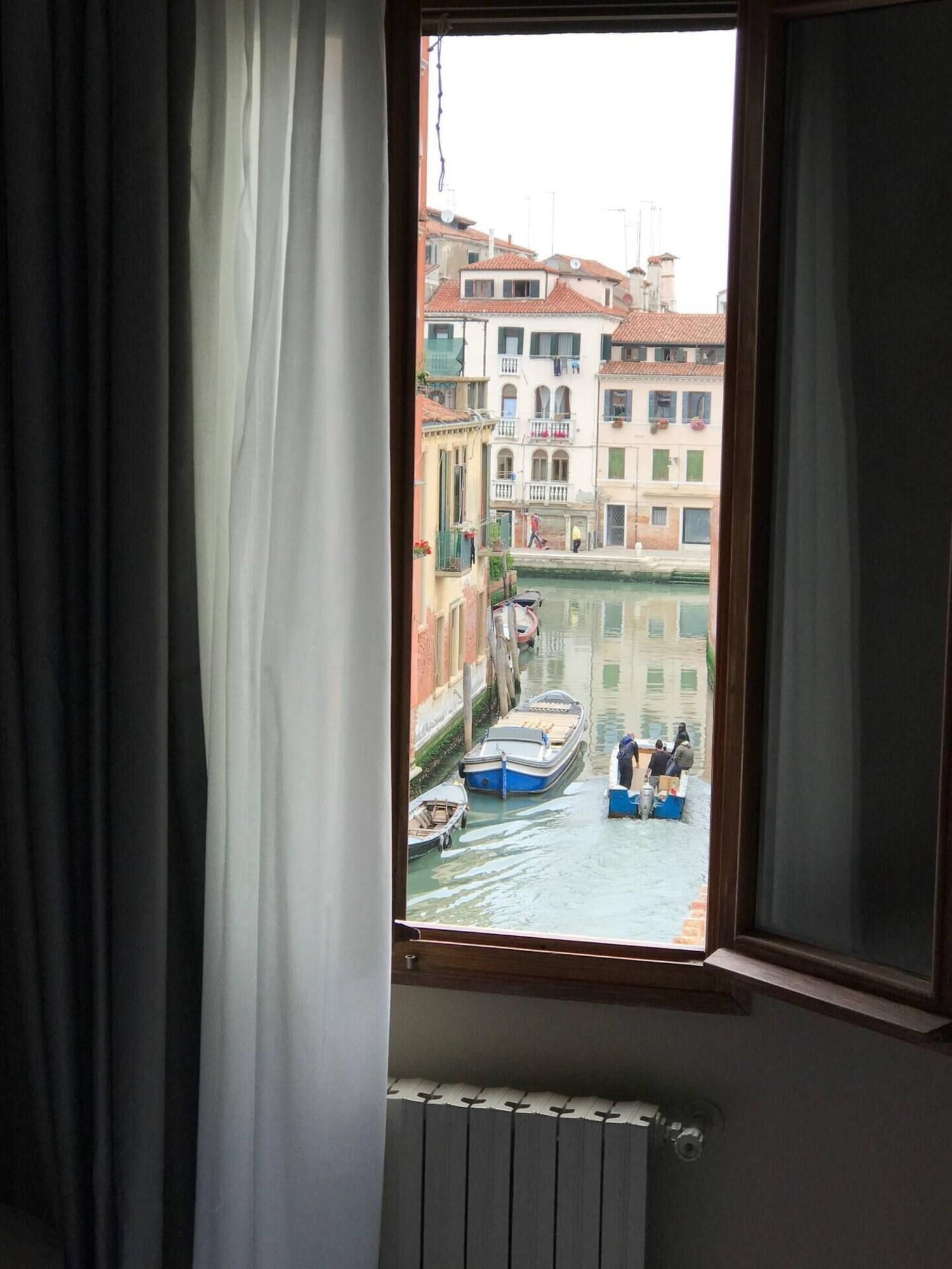Hotel Cannaregio 2357 14/22