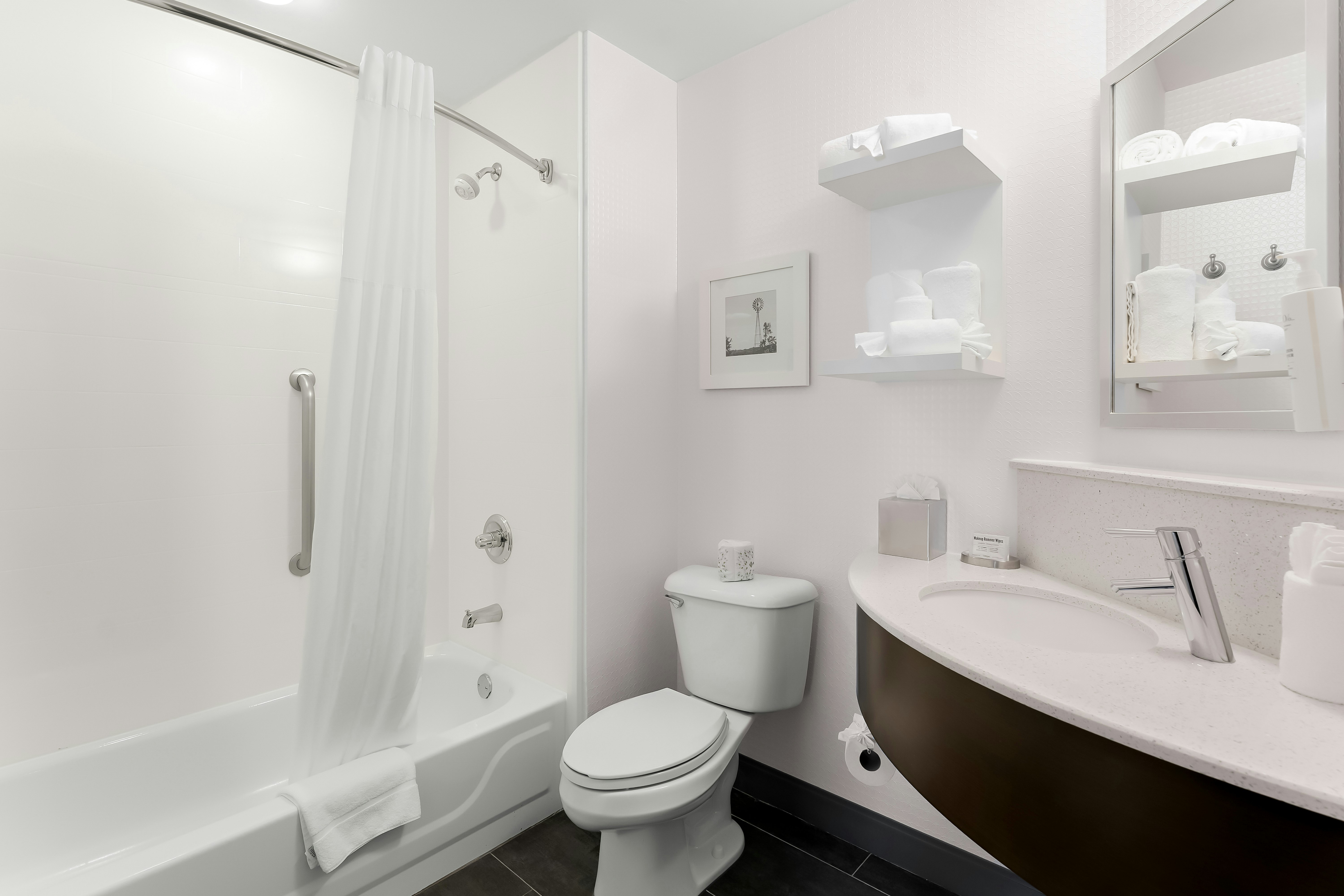 غرفة بسريرين مزدوجين، Hampton Inn Suites Newtown 4/5