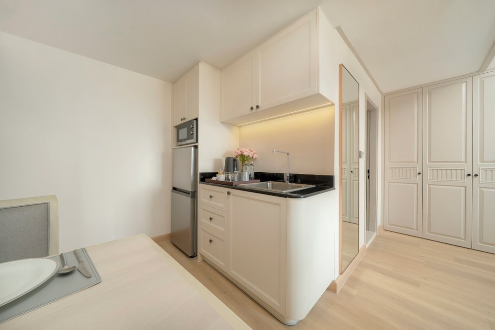Centre Point Hotel Sukhumvit 10 12/114