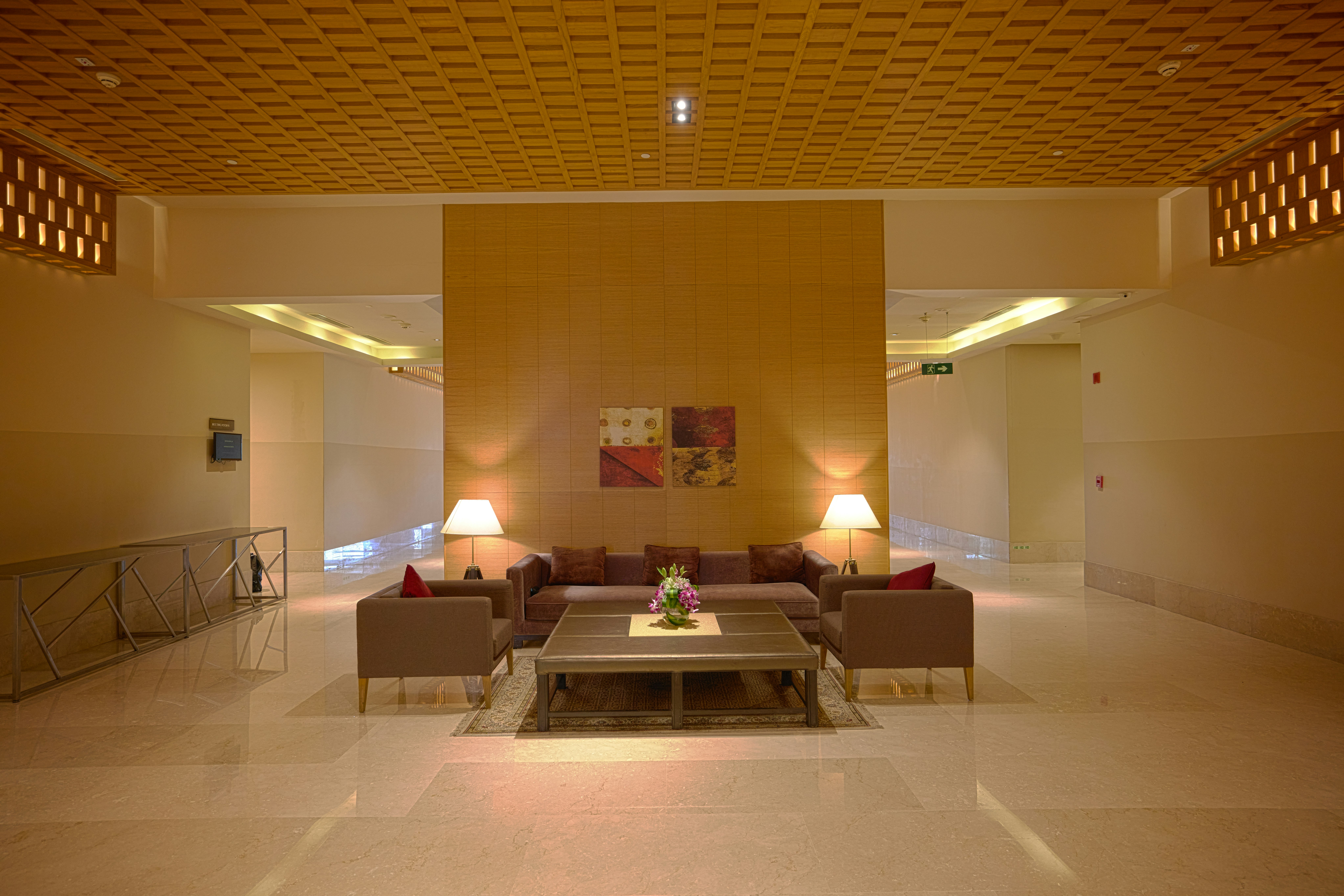 Taj Bangalore 43/74