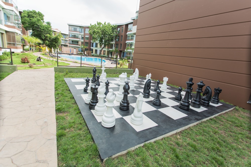 Accra Luxury Apartments Cantonments (Ex A-Lux Apartments) 75/80