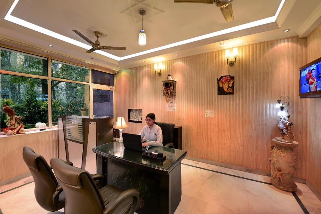 Sands INN Gurgaon 23/24
