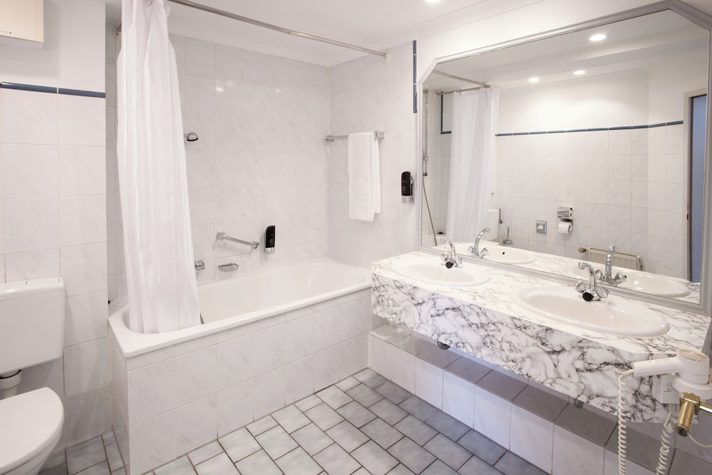 Centro Hotel Royal 33/33