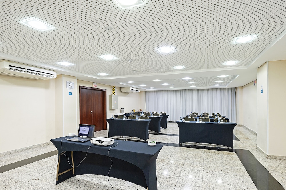 Firenze Business Hotel (ex Slaviero Essential Palhoca Viacatarina) 54/63