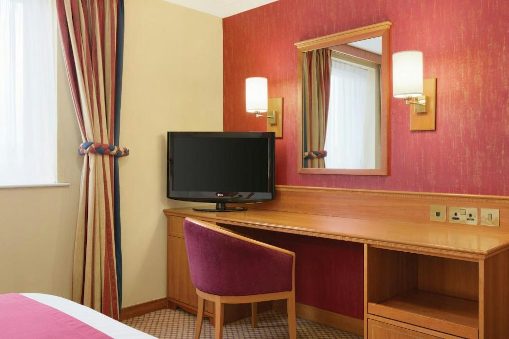 Savera Hotel South Ruislip 7/9