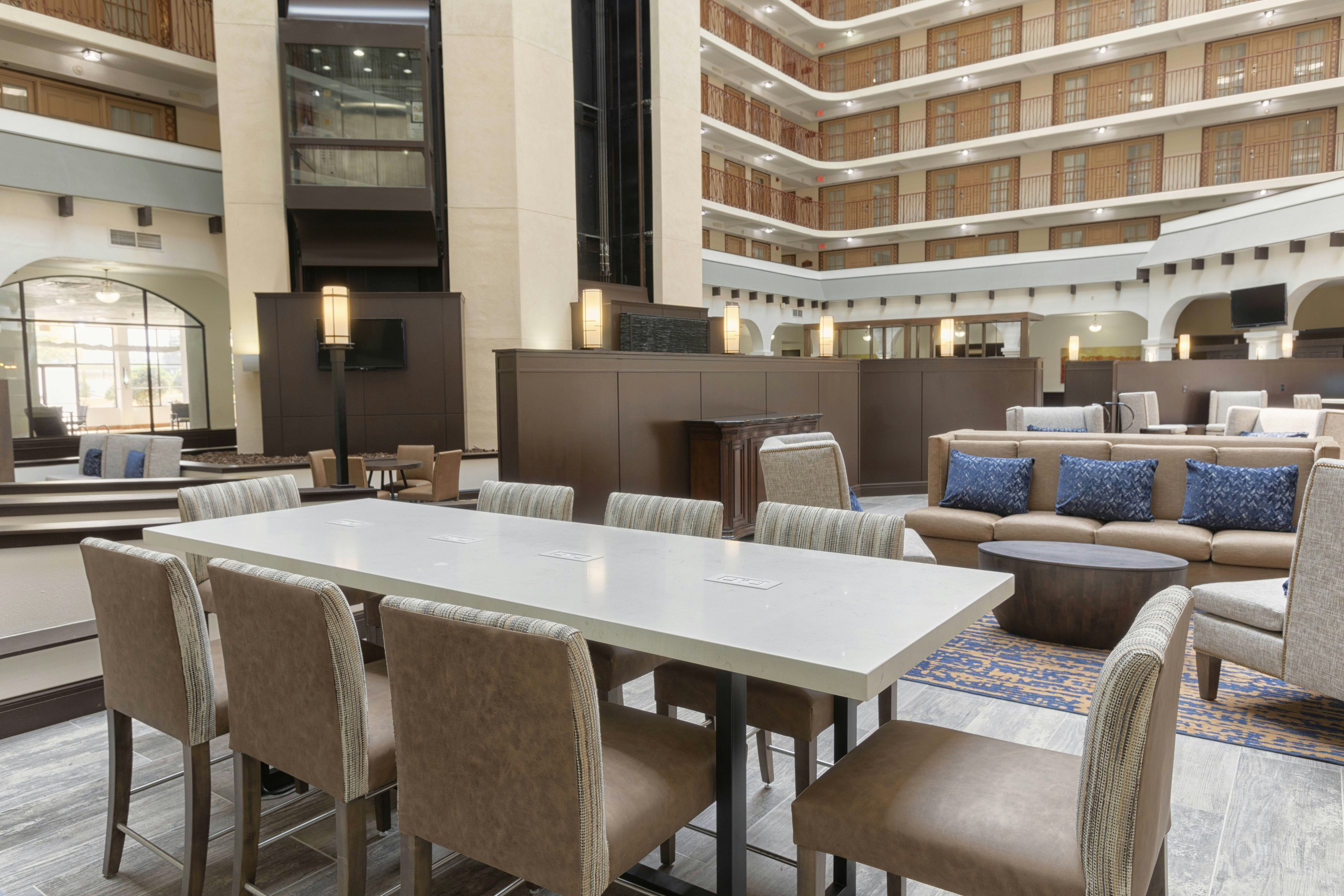 Embassy Suites by Hilton Tulsa I-44 27/46