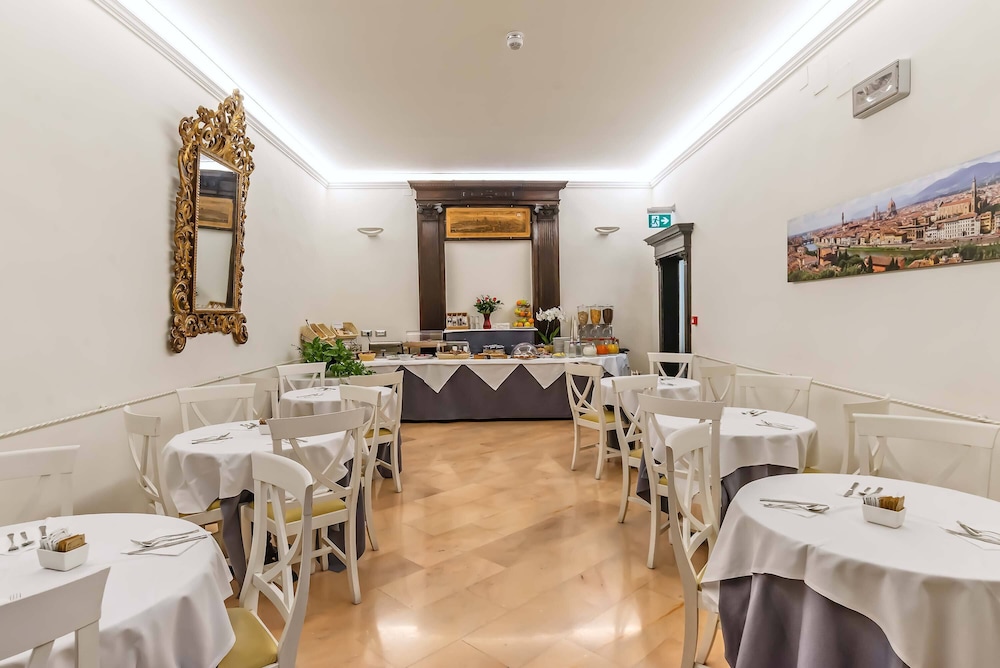 Hotel Accademia 45/56
